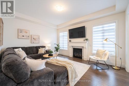 135 Steam Whistle Drive, Whitchurch-Stouffville, ON - Indoor Photo Showing Living Room With Fireplace