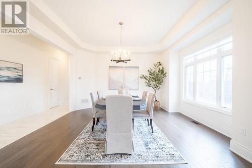 135 Steam Whistle Drive, Whitchurch-Stouffville, ON - Indoor Photo Showing Dining Room