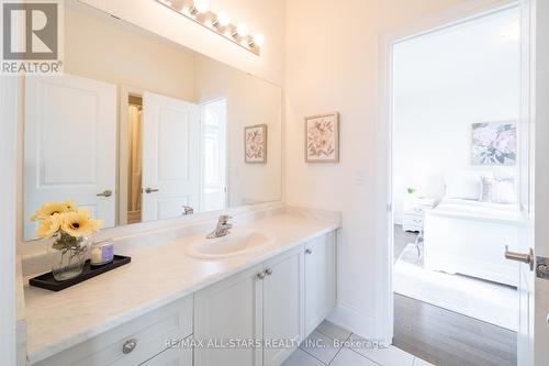 135 Steam Whistle Drive, Whitchurch-Stouffville, ON - Indoor Photo Showing Bathroom