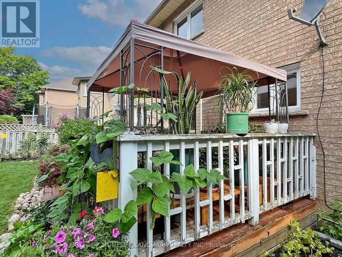 64 Bradgate Drive, Markham, ON - Outdoor