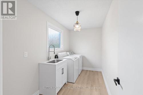 37 Brandy Crescent, Vaughan, ON - Indoor Photo Showing Laundry Room