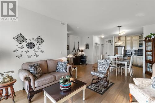 403 363 Nelson Road, Saskatoon, SK - Indoor Photo Showing Living Room