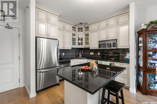 403 363 Nelson Road, Saskatoon, SK - Indoor Photo Showing Kitchen