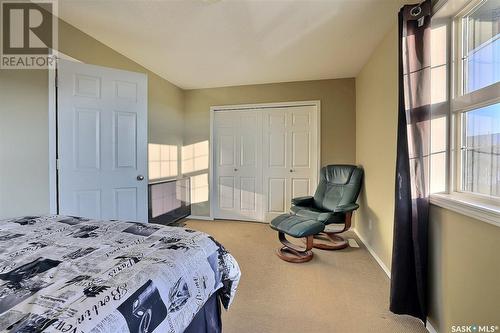 74 4500 Child Avenue, Regina, SK - Indoor Photo Showing Bedroom