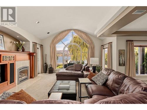 4382 Hobson Road, Kelowna, BC - Indoor Photo Showing Living Room With Fireplace