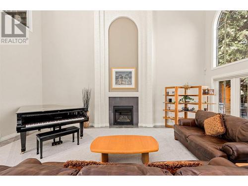 4382 Hobson Road, Kelowna, BC - Indoor Photo Showing Living Room With Fireplace