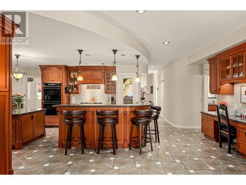 4382 Hobson Road, Kelowna, BC - Indoor Photo Showing Kitchen