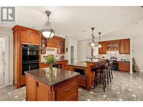 4382 Hobson Road, Kelowna, BC - Indoor Photo Showing Kitchen