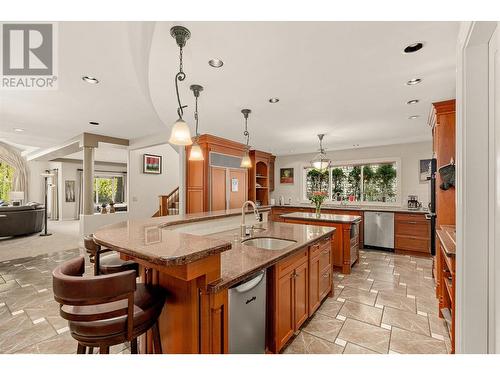 4382 Hobson Road, Kelowna, BC - Indoor Photo Showing Dining Room