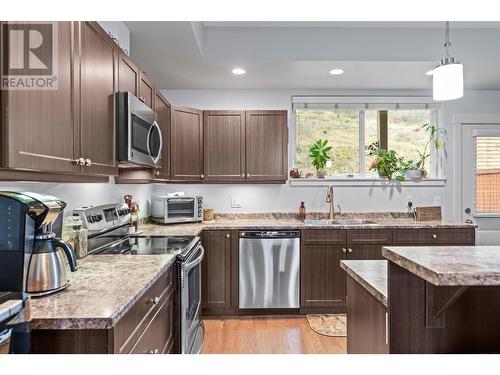 3780 Schubert Road Unit# 128 Lot# 35, Armstrong, BC - Indoor Photo Showing Kitchen With Upgraded Kitchen