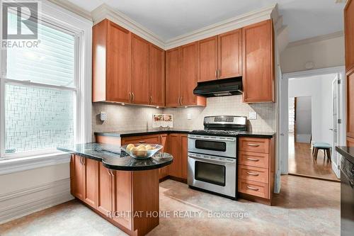 86 James Street, Ottawa, ON - Indoor Photo Showing Kitchen