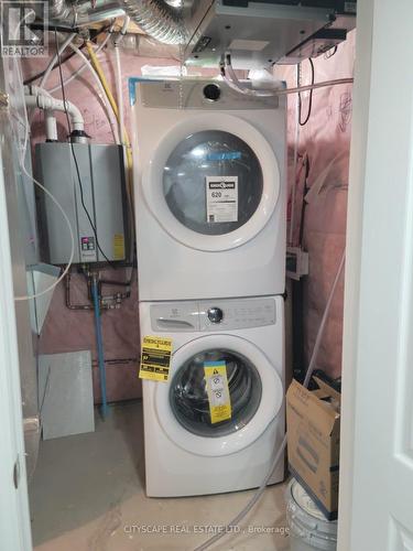 13 Leadenhill Road E, Brampton, ON - Indoor Photo Showing Laundry Room