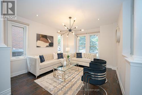 2651 Devonsley Crescent, Oakville, ON - Indoor Photo Showing Living Room