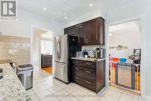 12 Marlington Crescent, Toronto, ON - Indoor Photo Showing Kitchen