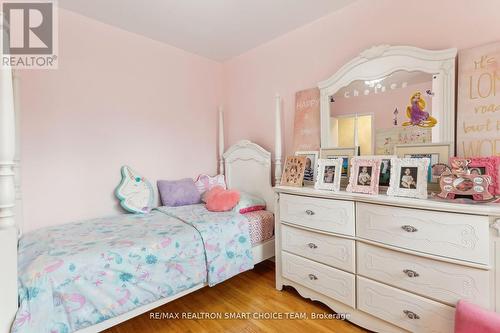 12 Marlington Crescent, Toronto, ON - Indoor Photo Showing Bedroom