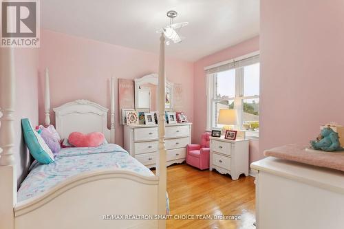 12 Marlington Crescent, Toronto, ON - Indoor Photo Showing Bedroom