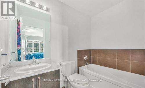 825 Cook Crescent, Shelburne, ON - Indoor Photo Showing Bathroom