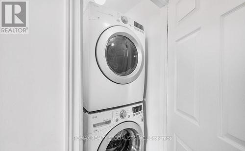 825 Cook Crescent, Shelburne, ON - Indoor Photo Showing Laundry Room