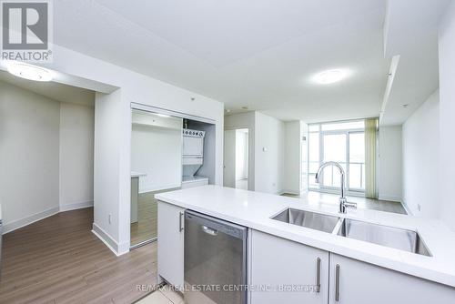 1505 - 5740 Yonge Street, Toronto, ON - Indoor Photo Showing Kitchen With Double Sink