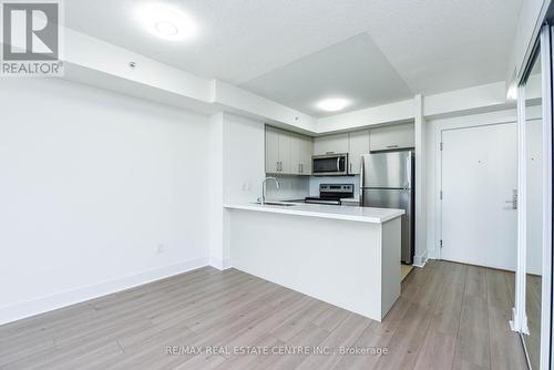 1505 - 5740 Yonge Street, Toronto, ON - Indoor Photo Showing Kitchen