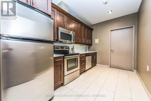 1505 - 5740 Yonge Street, Toronto, ON - Indoor Photo Showing Kitchen With Stainless Steel Kitchen