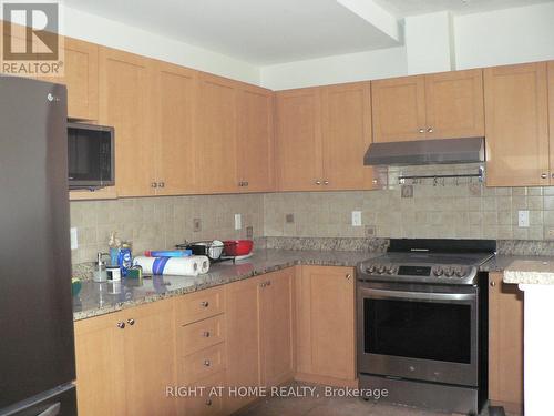 3 - 111 Eccles Street S, Ottawa, ON - Indoor Photo Showing Kitchen