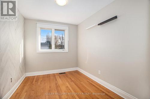 1387/89 Raven Avenue, Ottawa, ON - Indoor Photo Showing Other Room