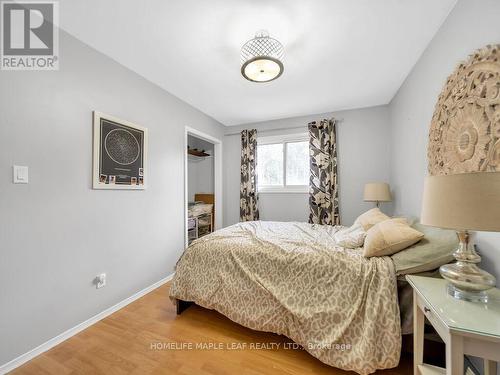 2009 Sideroad 10, Milton, ON - Indoor Photo Showing Bedroom