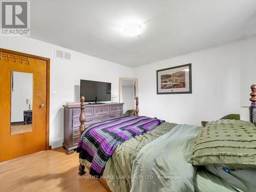 2009 Sideroad 10, Milton, ON - Indoor Photo Showing Bedroom