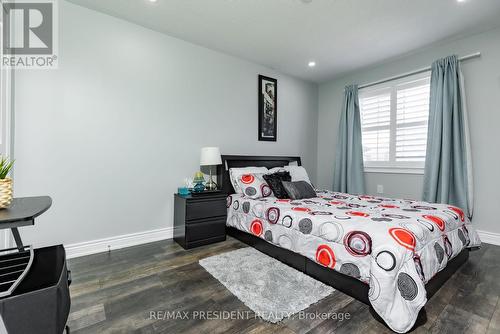 14 Deer Ridge Trail, Caledon, ON - Indoor Photo Showing Bedroom