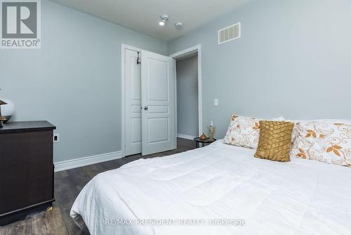 14 Deer Ridge Trail, Caledon, ON - Indoor Photo Showing Bedroom