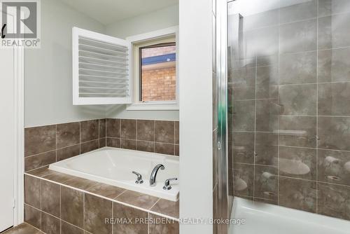 14 Deer Ridge Trail, Caledon, ON - Indoor Photo Showing Bathroom