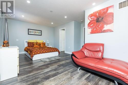 14 Deer Ridge Trail, Caledon, ON - Indoor Photo Showing Bedroom