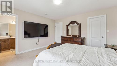 65 Curzon Crescent, Guelph, ON - Indoor Photo Showing Bedroom