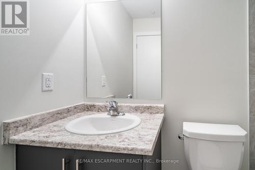 508 - 600 North Service Road, Hamilton, ON - Indoor Photo Showing Bathroom