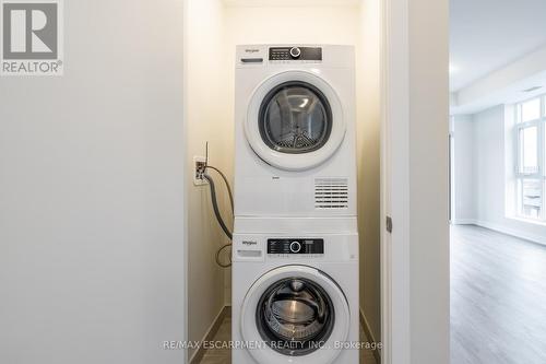 508 - 600 North Service Road, Hamilton, ON - Indoor Photo Showing Laundry Room