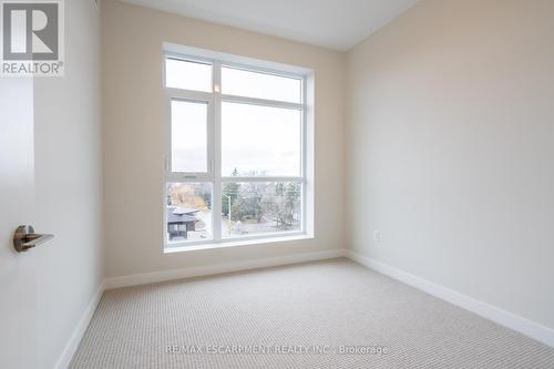 508 - 600 North Service Road, Hamilton, ON - Indoor Photo Showing Other Room