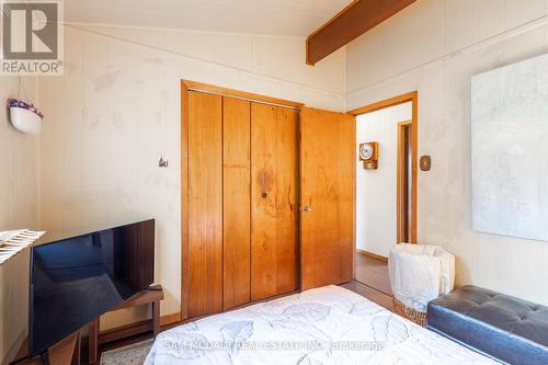 111490 Grey County Road 14, Southgate, ON - Indoor Photo Showing Bedroom