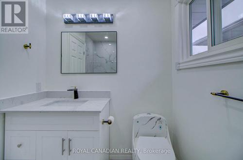 2586 Foxmeadow Road N, Peterborough, ON - Indoor Photo Showing Bathroom