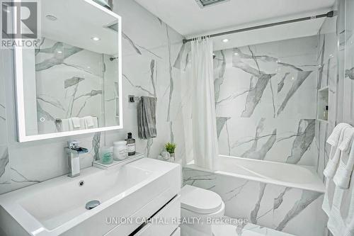 701 - 18 Uptown Drive, Markham, ON - Indoor Photo Showing Bathroom