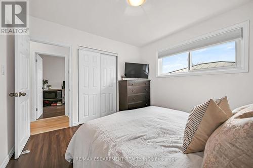 787 Upper Ottawa Street, Hamilton, ON - Indoor Photo Showing Bedroom