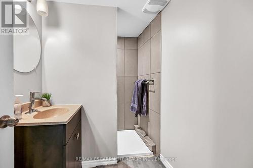 787 Upper Ottawa Street, Hamilton, ON - Indoor Photo Showing Bathroom