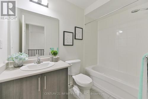 165 Hyperion Court, Oshawa (Windfields), ON - Indoor Photo Showing Bathroom