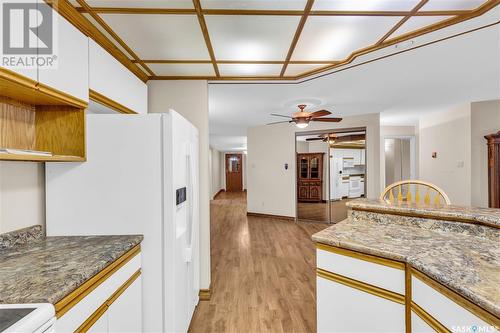 101 222 Saskatchewan Crescent E, Saskatoon, SK - Indoor Photo Showing Kitchen