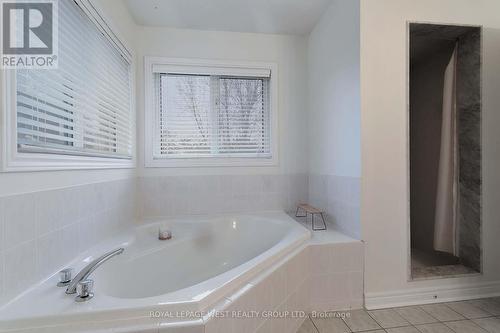 370 Royalpark Way, Vaughan, ON - Indoor Photo Showing Bathroom