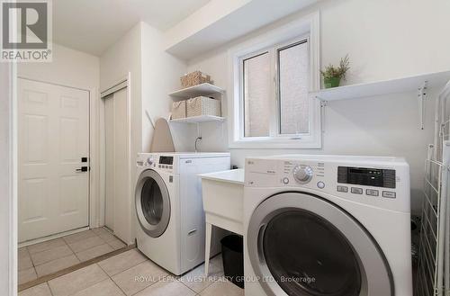 370 Royalpark Way, Vaughan, ON - Indoor Photo Showing Laundry Room