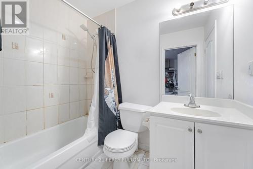 206 Finch Avenue E, Toronto, ON - Indoor Photo Showing Bathroom