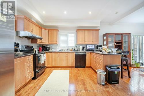 206 Finch Avenue E, Toronto, ON - Indoor Photo Showing Kitchen