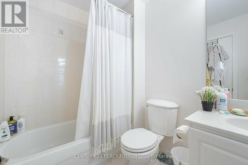 206 Finch Avenue E, Toronto, ON - Indoor Photo Showing Bathroom