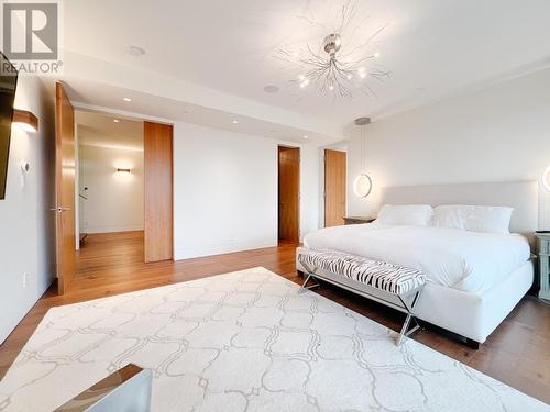 535 Craigmohr Drive, West Vancouver, BC - Indoor Photo Showing Bedroom